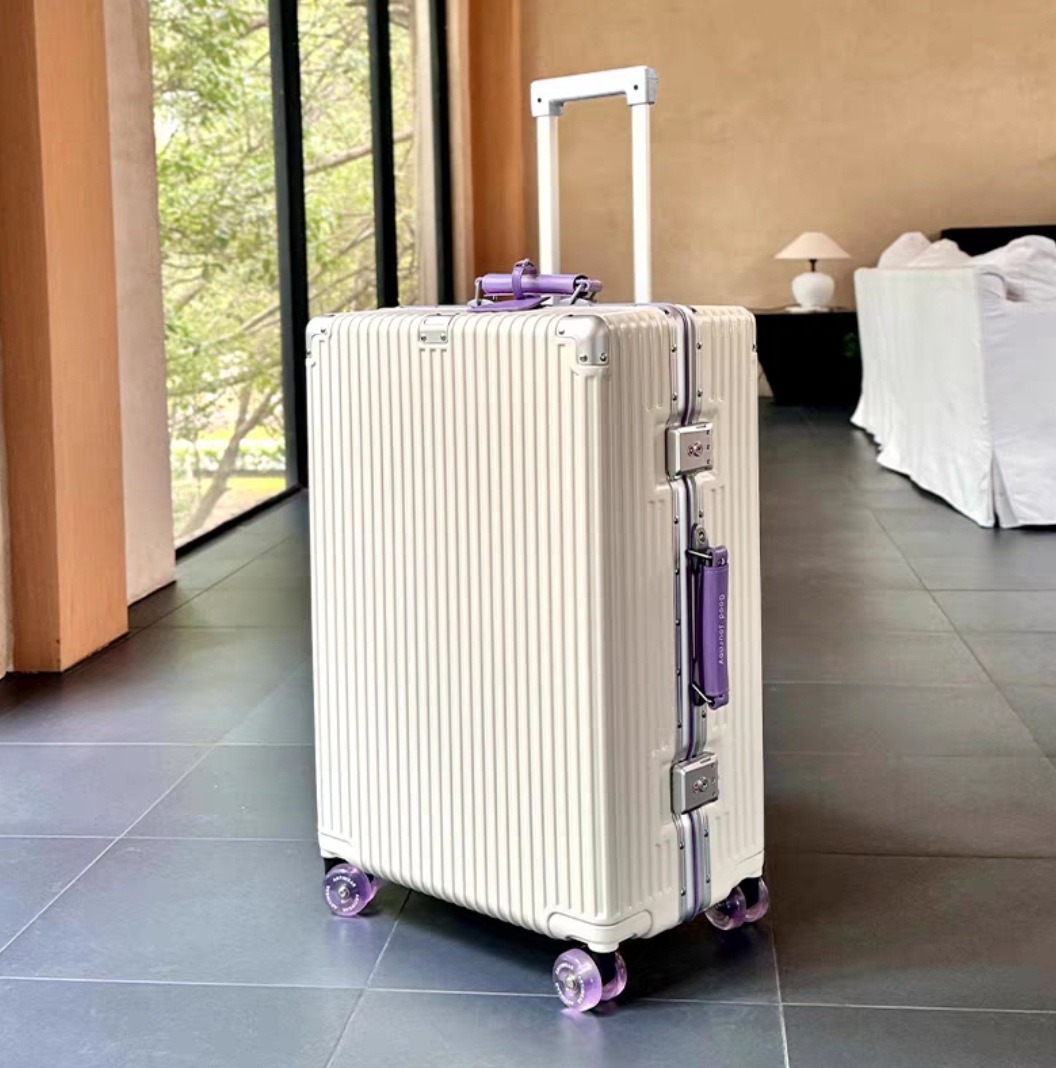 Koffer Aluminium frame met kle - Aluminum Frame Carry On Luggage recensie en prijs